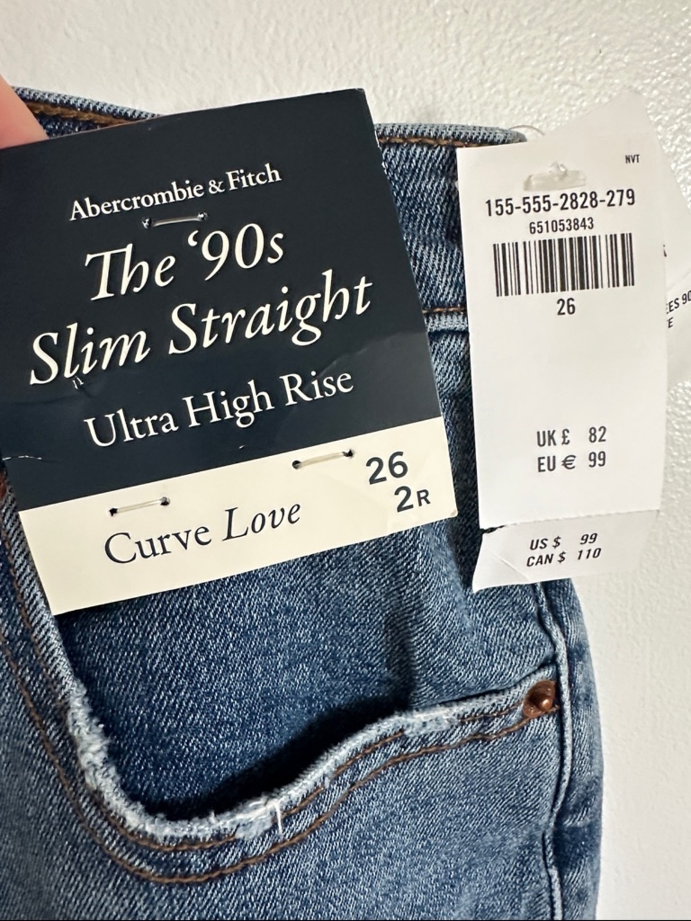 Abercrombie & Fitch Ultra High Rise The 90s Slim Straight Jeans - Picture 2 of 5